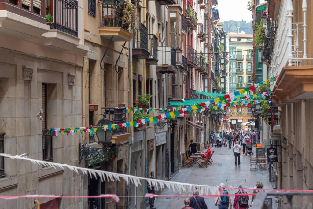 Precioso Apartamento En Antiguo Palacio Bilbao Eksteriør bilde